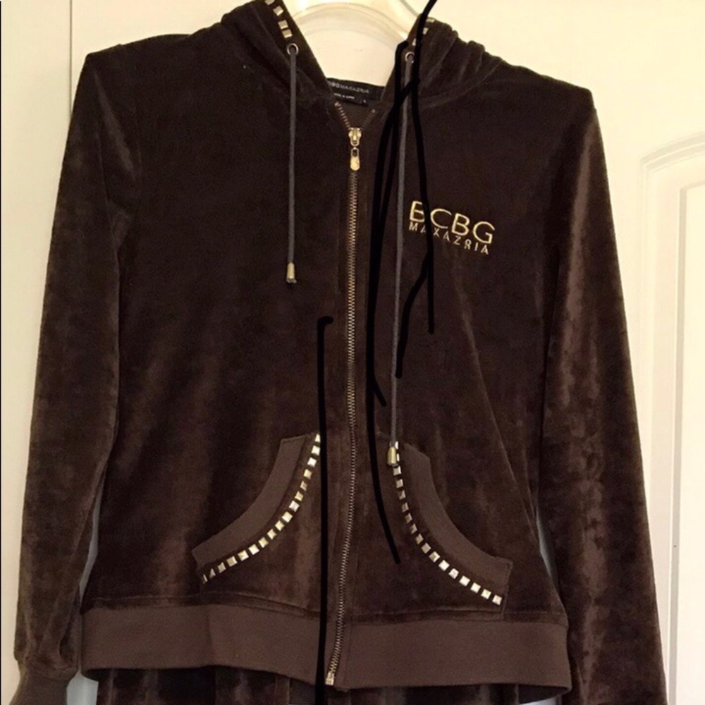 BCBG Sweat suit women’s Size Large Brown